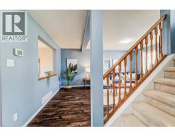 633 GRANGE Crescent - 8
