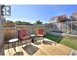 6 HEATHERWOOD Place - 40
