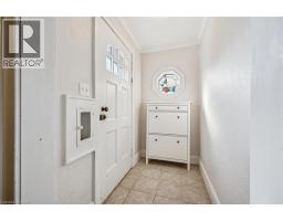 96 SELKIRK Street - 5