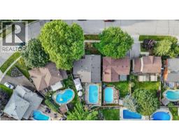67 WESTBURY Crescent - 3
