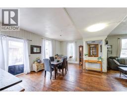 137 WELLINGTON Street - 13