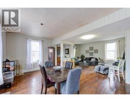 137 WELLINGTON Street - 14