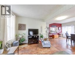 137 WELLINGTON Street - 17