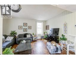 137 WELLINGTON Street - 18
