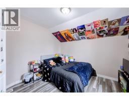 137 WELLINGTON Street - 23