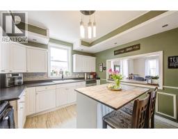 137 WELLINGTON Street - 5