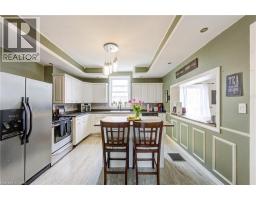 137 WELLINGTON Street - 6