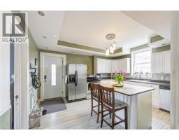 137 WELLINGTON Street - 7