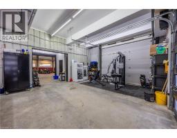 15 JAYLIN Crescent - 32