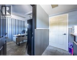 15 JAYLIN Crescent - 34