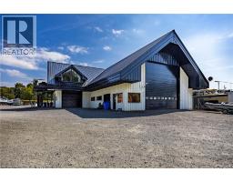 15 JAYLIN Crescent - 4