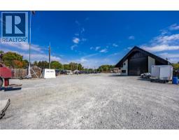 15 JAYLIN Crescent - 6