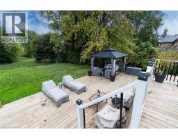 36 JOHN Street W - 44