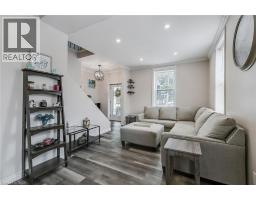 36 JOHN Street W - 9