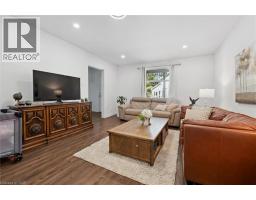 9 METCALFE Street - 9
