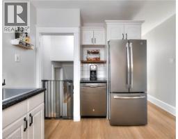 33 BLOOMINGDALE Road N - 15