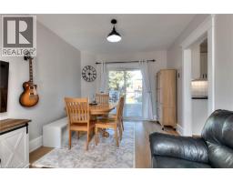 33 BLOOMINGDALE Road N - 21