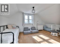 33 BLOOMINGDALE Road N - 26