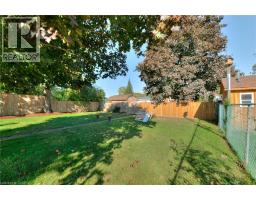 33 BLOOMINGDALE Road N - 40