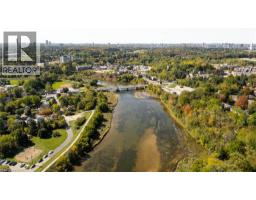 33 BLOOMINGDALE Road N - 46