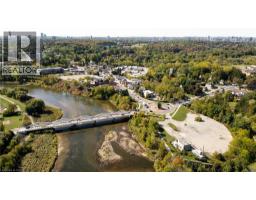 33 BLOOMINGDALE Road N - 47