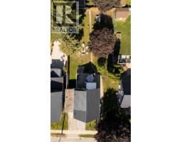33 BLOOMINGDALE Road N - 6