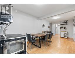 40 RENNIE Drive - 12