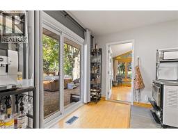 40 RENNIE Drive - 14