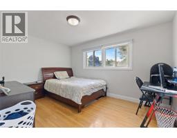 40 RENNIE Drive - 29