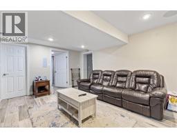 40 RENNIE Drive - 32