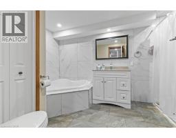 40 RENNIE Drive - 35