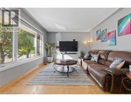 40 RENNIE Drive - 5