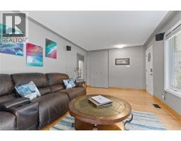 40 RENNIE Drive - 6