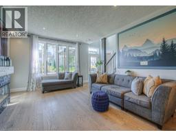 286 TALL GRASS Crescent - 21