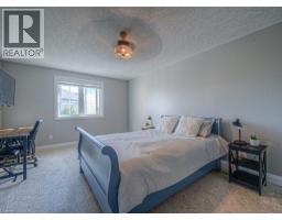 286 TALL GRASS Crescent - 36
