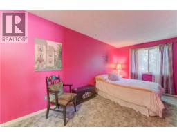 92 HALIFAX Drive - 31