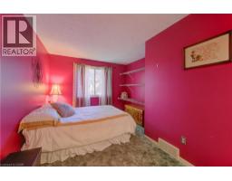 92 HALIFAX Drive - 33