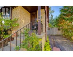 92 HALIFAX Drive - 4