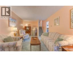 92 HALIFAX Drive - 9