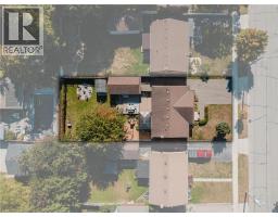 300 MELROSE Avenue - 23