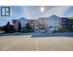345 BRIARMEADOW Drive UnitNo. 402 - 3