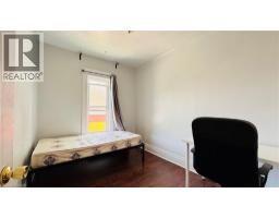 30 REGINA Street N - 11