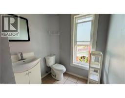 30 REGINA Street N - 16
