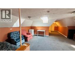 30 REGINA Street N - 19