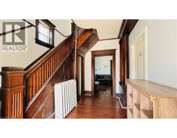 30 REGINA Street N - 6