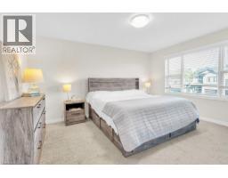 37 REEVES Road - 18
