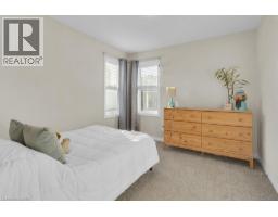 37 REEVES Road - 19