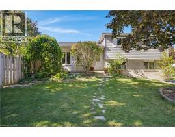 276 CAMILLE Crescent - 1