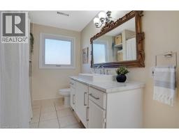 276 CAMILLE Crescent - 21