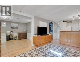 276 CAMILLE Crescent - 35
